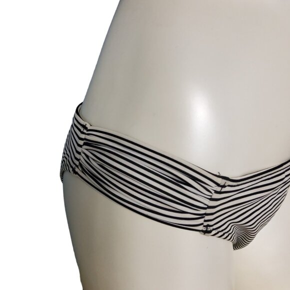 Victoria's Secret Swimwear Bikini Bottom Women Size Medium Striped The Knockout - Picture 5 of 9